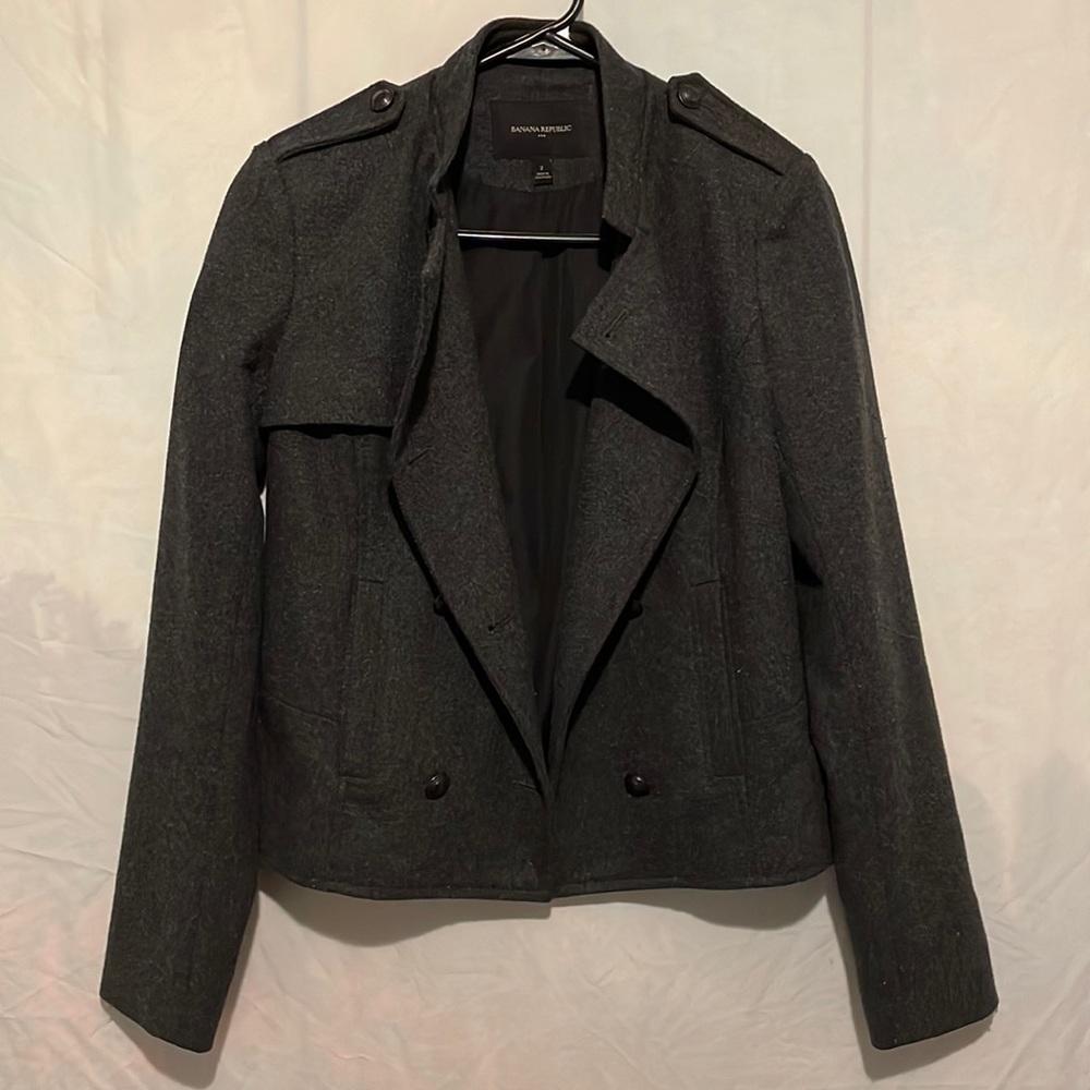 BANANA REPUBLIC CHARCOAL GRAY COAT